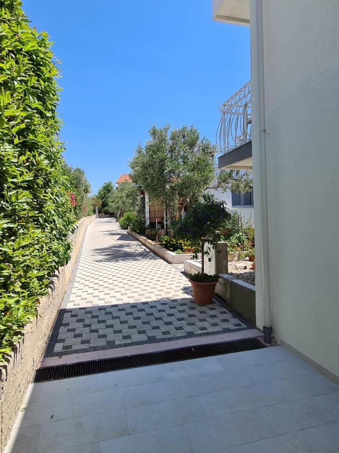 Apartments Juric Brodarica  Exterior photo