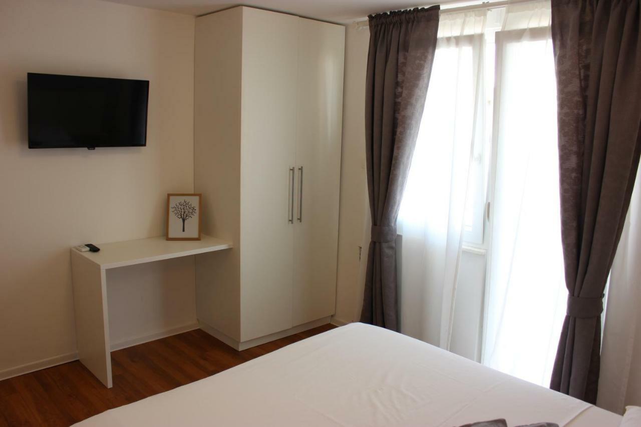 Apartments Juric Brodarica  Exterior photo
